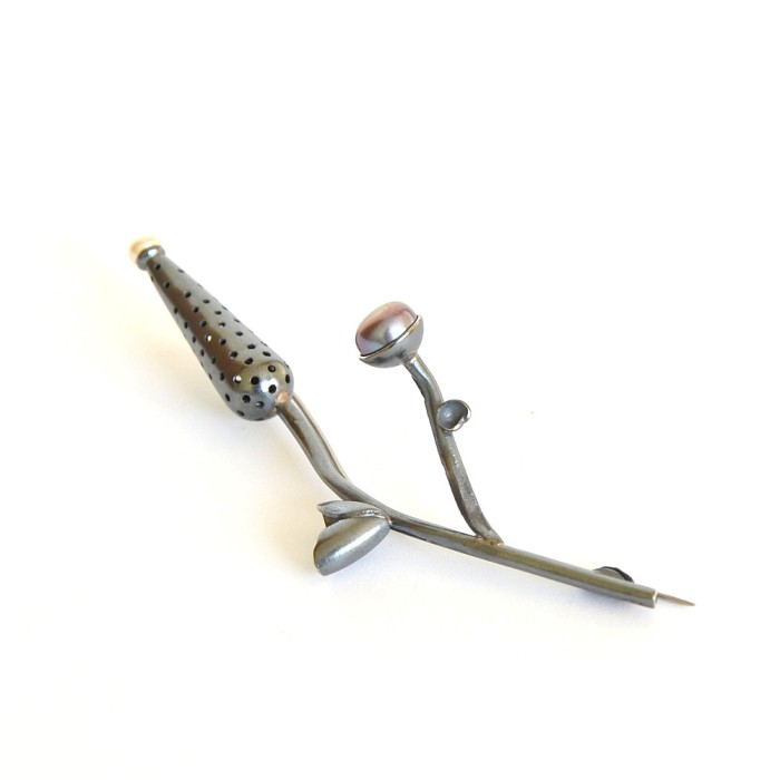 Brooch - Twig Brooch - Twig